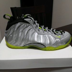 Men’s Nike Foamposite